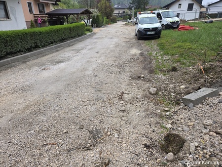 Javna prometna in komunalna infrastruktura v delu naselja Oševek (7)